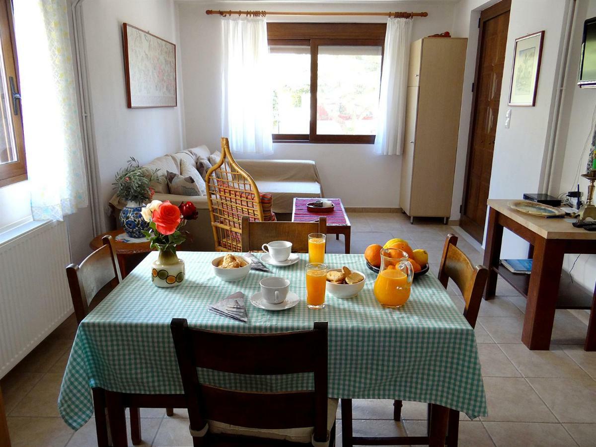 Apartment By The Sea Kato Daratso Exterior photo
